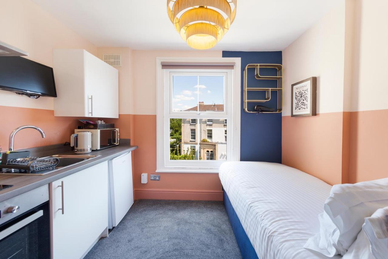 Your Apartment I Clifton House 布里斯托 客房 照片